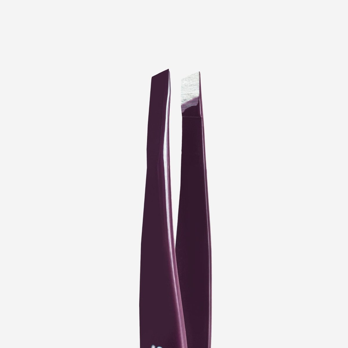 Eyebrow tweezers EXPERT 11 TYPE 4 (violet) - www.texasnailstore.com