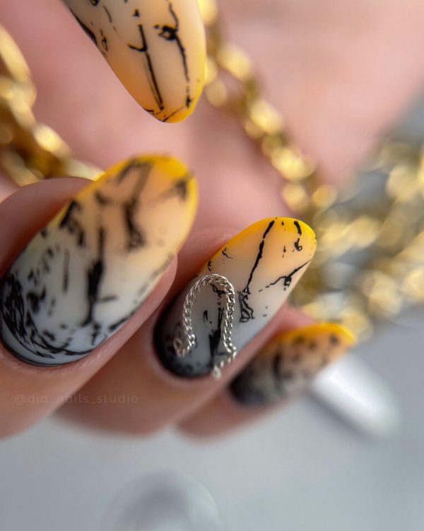 Taki Da 25 large stamping plate with demo card - www.texasnailstore.com