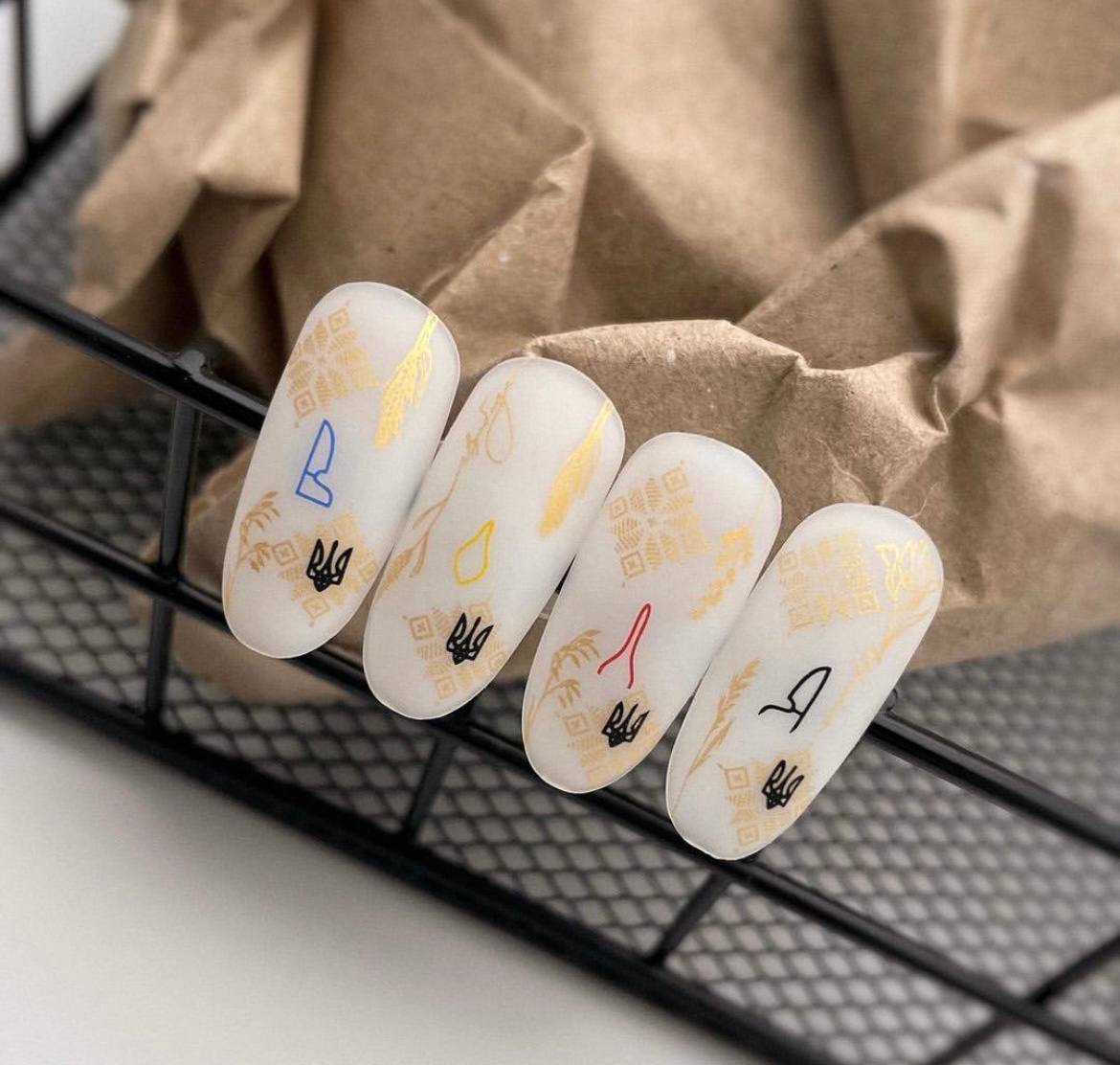 Taki Da 32 large stamping plate with demo card - www.texasnailstore.com